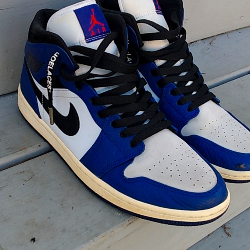 Air Jordan 1 High it's an old colorway I think it's called m.nightnavy,red,sail - Picture 3 of 14